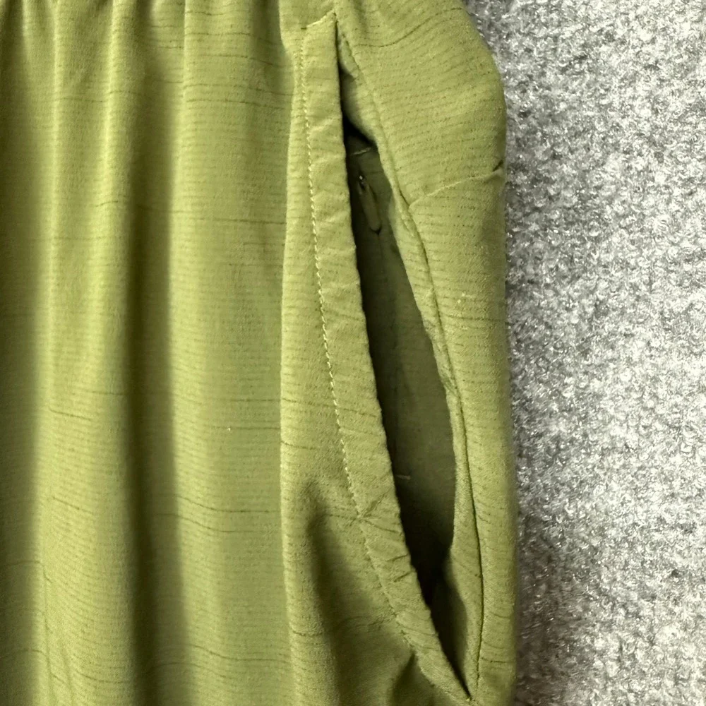 Nike Yoga Dri-FIT Jogger Pants Mens Small Olive Green Tapered CU7378-326